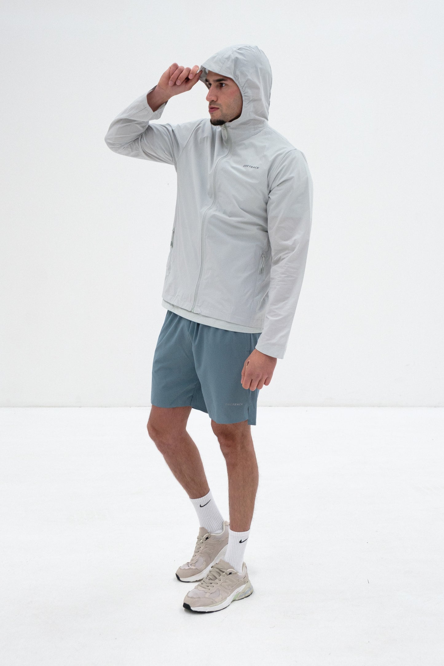 Core - Windbreaker- light Green