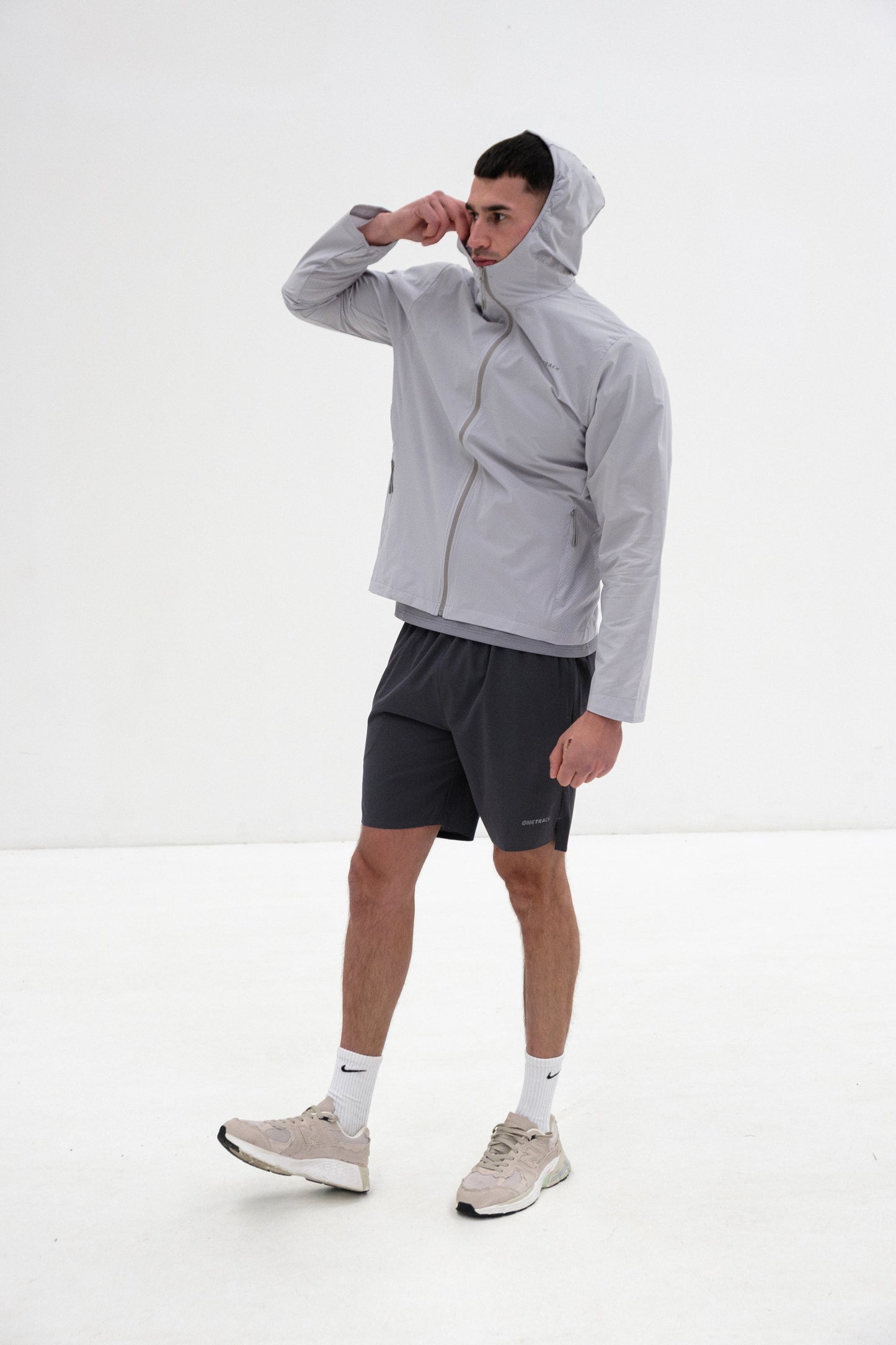 Core - Windbreaker- grey
