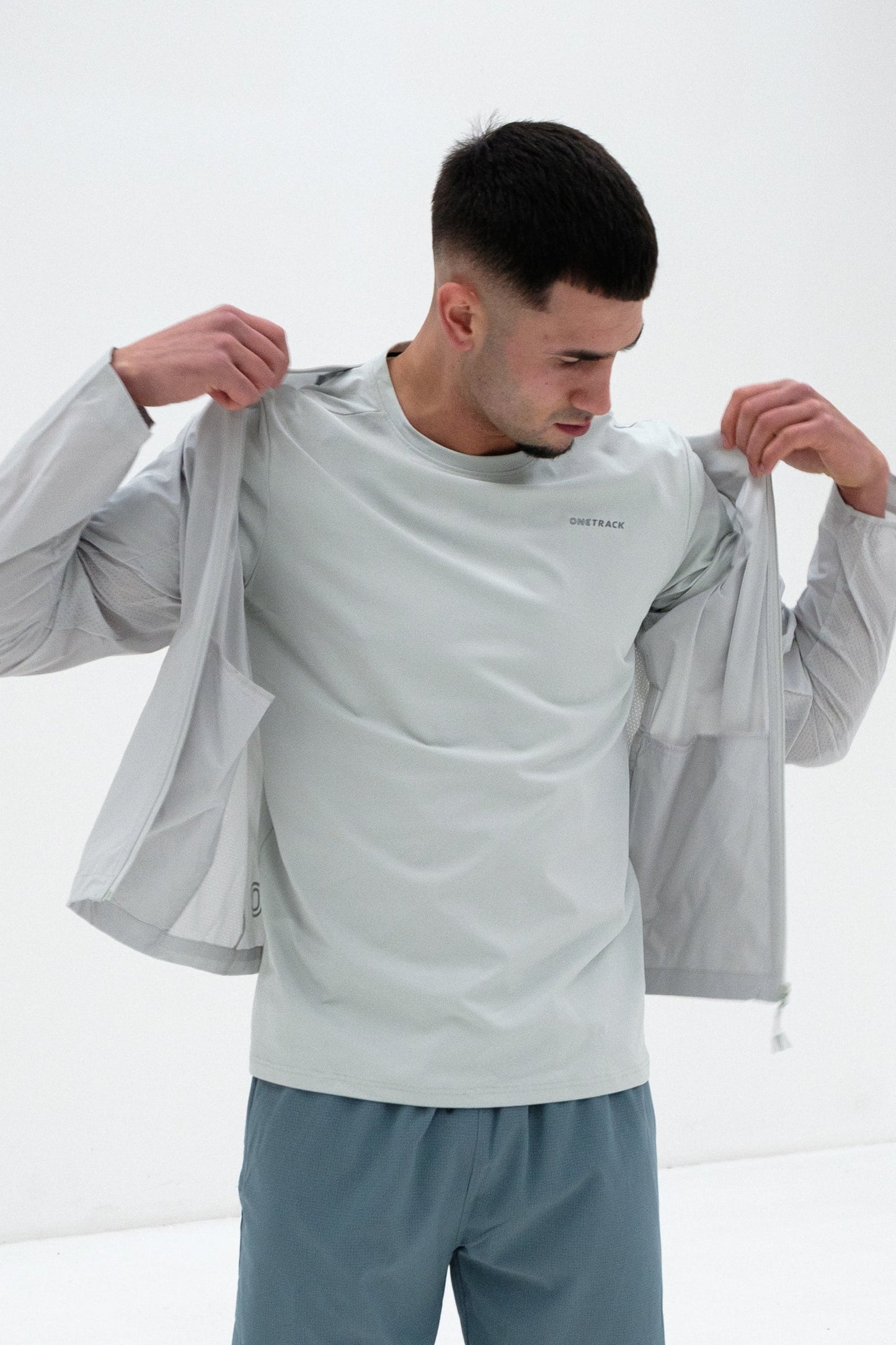 Core - Windbreaker- light Green