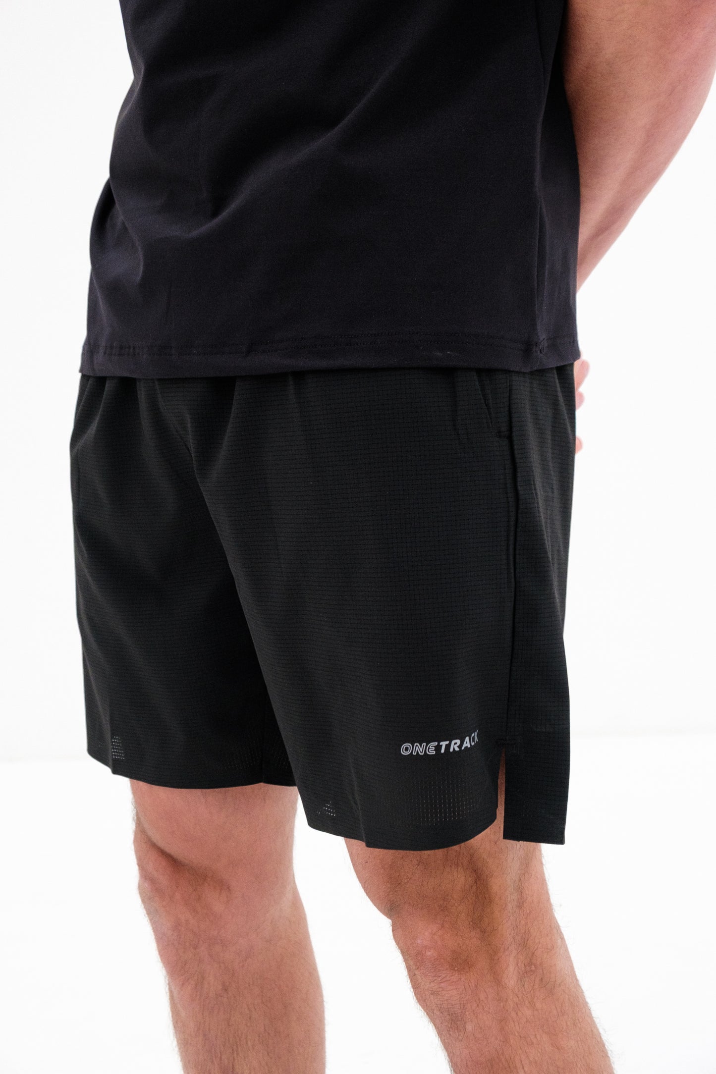 7" Core - Shorts - Black