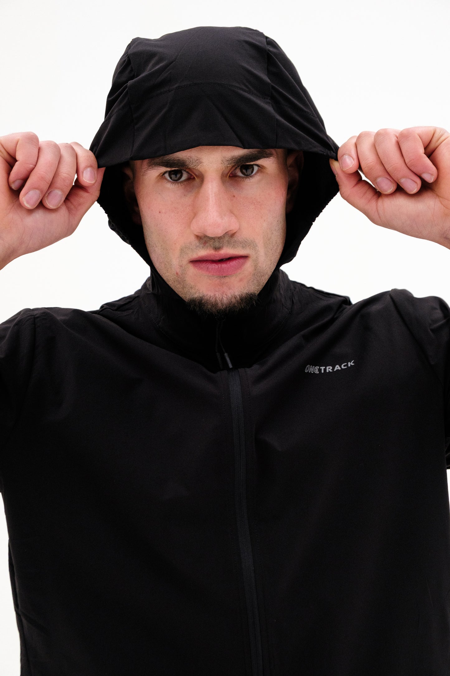 Core - Windbreaker- Black